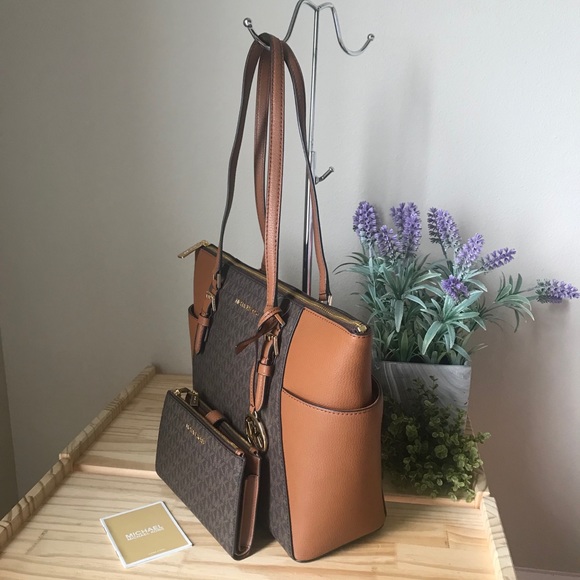 🌼Michael Kors Set - Picture 4 of 15